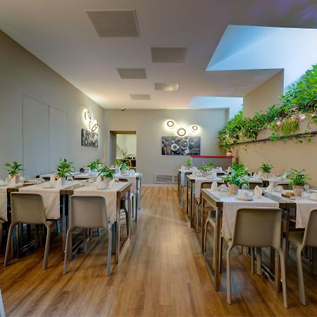 Al Manthia Hotel - Gruppo Trevi Hotels Rom Eksteriør billede