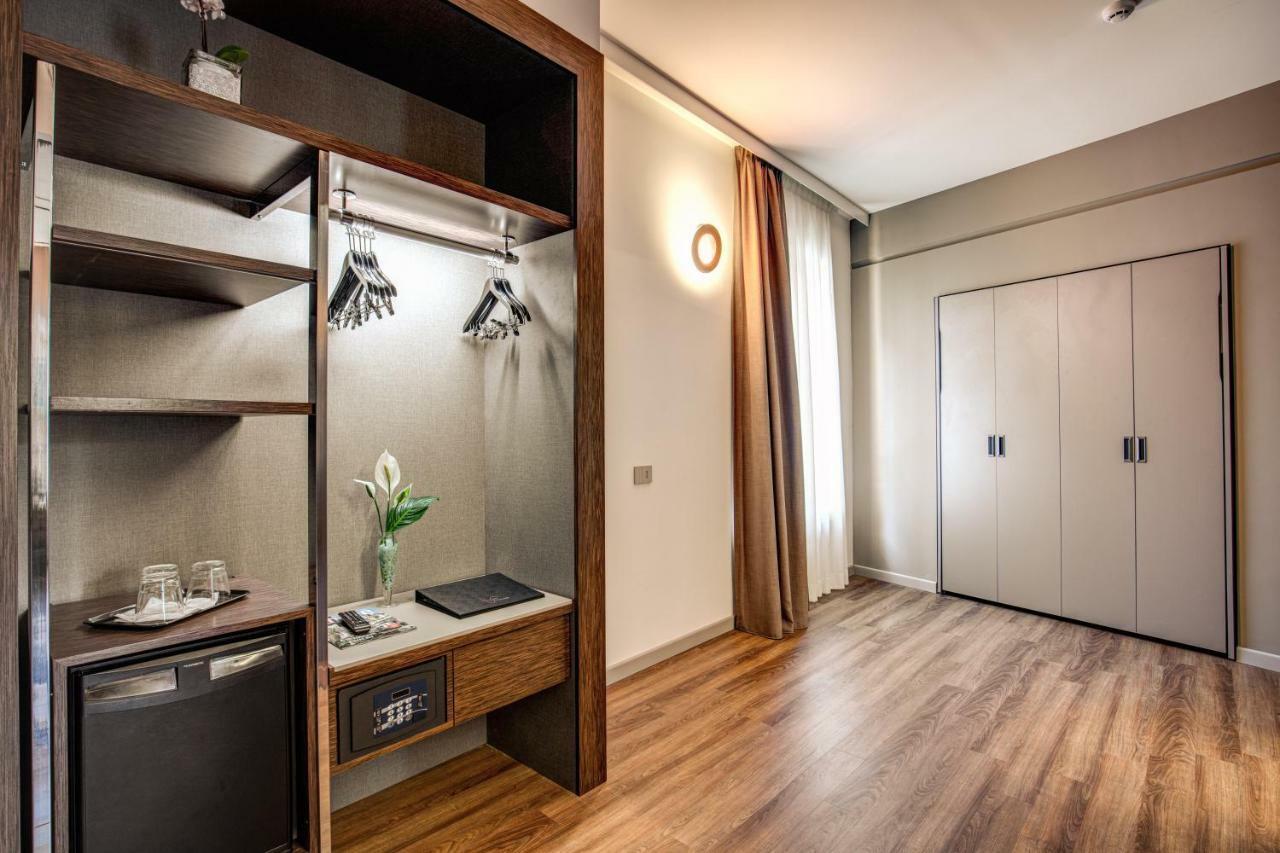 Al Manthia Hotel - Gruppo Trevi Hotels Rom Eksteriør billede